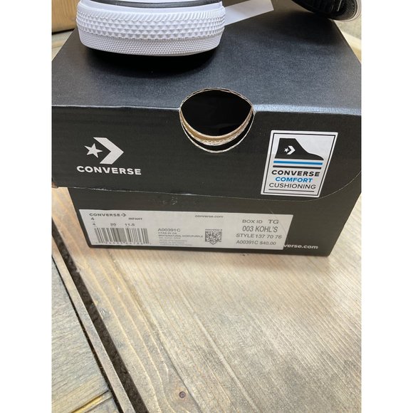 Converse Infant CTAS OX 2V AC Glitter Sneaker Size 4 Style A00391C New - Picture 2 of 8